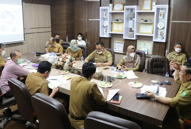 Bahas Kemajuan RS, Dewan Pengawas RSUD Arifin Achmad Gelar Rapat Koordinasi